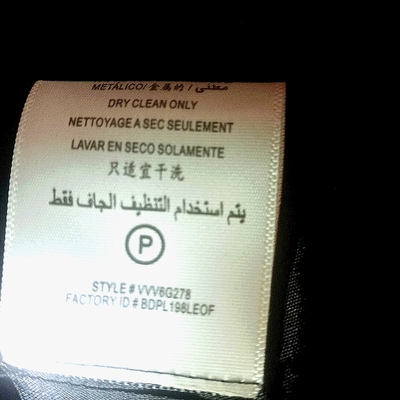 BCBG MAXAZRIA-STRAPLESS-BOW- BTWN/CUPS-HALFBOW CENTER@BREAST-TIE@FRONT/SIDE - Picture 6 of 8